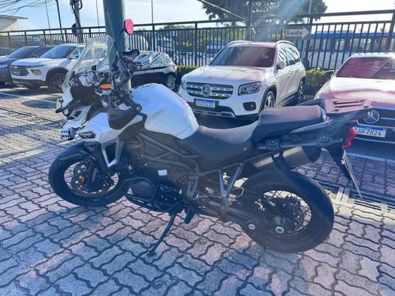 TRIUMPH TIGER 1200 XCX 